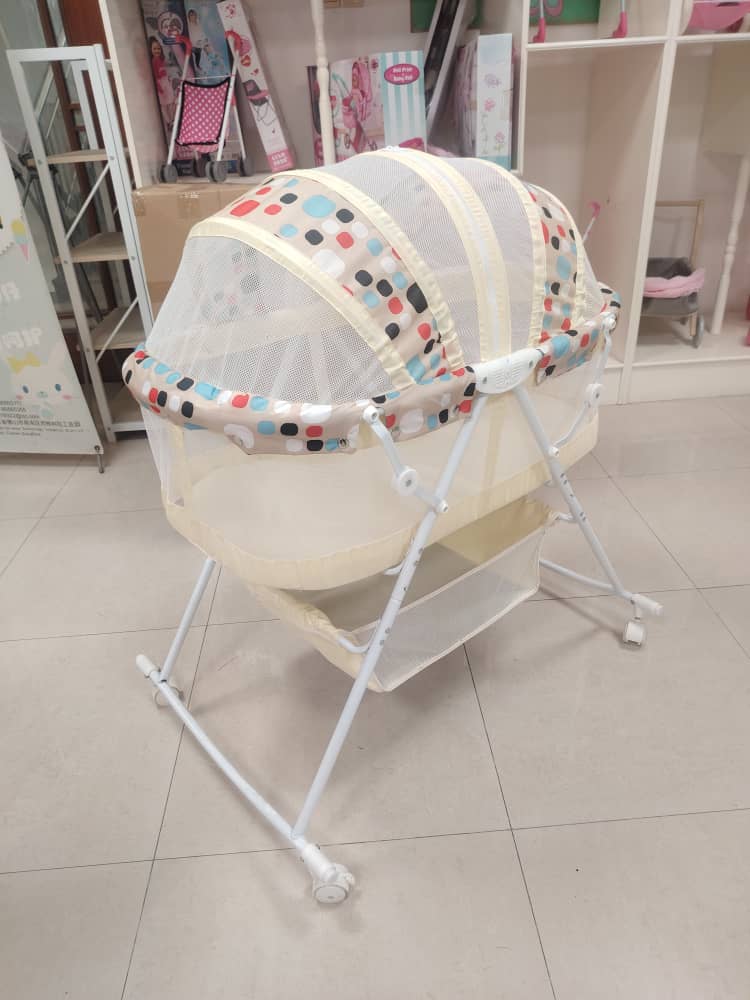 Foldable Baby Bassinet With Net And Wheels Suitable for Newborn to 2yrs