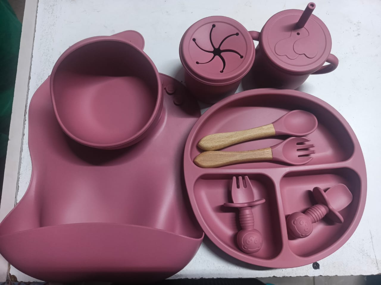 Silicone Baby Feeding/ Weaning Set 9 Items/ Solid Feeding Set suitable for weaning from age 6 months and above