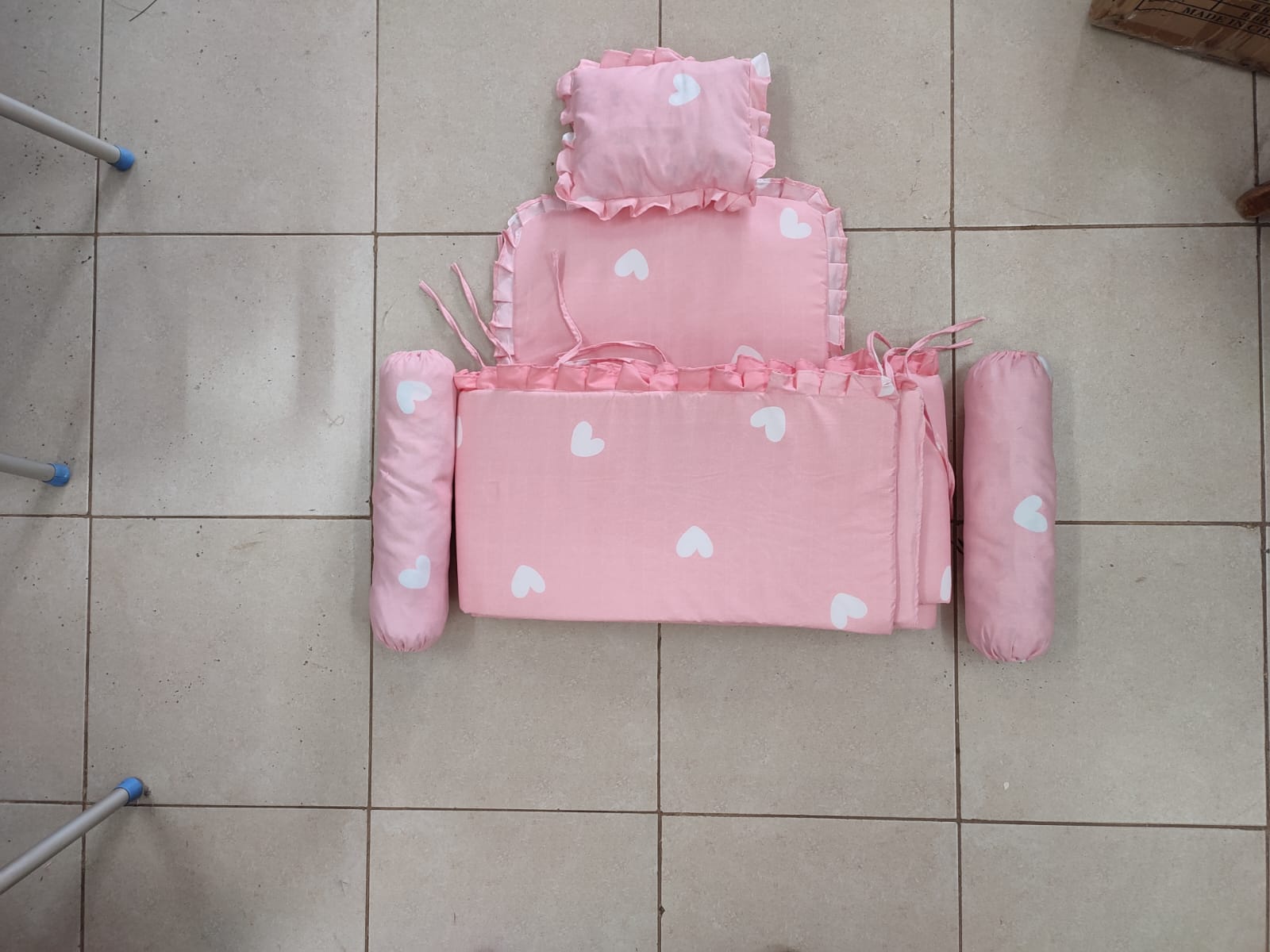 Baby cot bumpers  2x4 (for 2x4 & 2½x5 baby cot) All round side bumper,2pcs sausage pillows ,1 pc micro pillow)