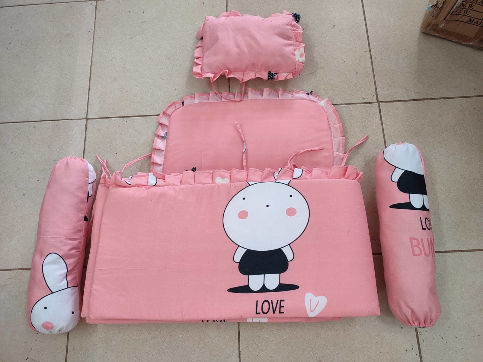 Baby cot bumpers  2x4 (for 2x4 & 2½x5 baby cot) All round side bumper,2pcs sausage pillows ,1 pc micro pillow)