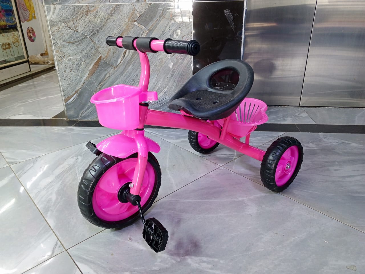 HOT SALES!!! 1PC CLASSY TRICYCLES FOR SMALL KIDS TRICYCLE 3 WHEEL KIDS BICYCLES (1-4YRS)