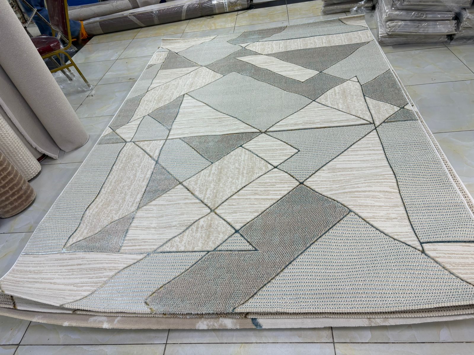 [🔥LIMITED OFFER🔥 🥑🌽ONLY AT KILIMALL !!! ]  1Pc Size 7X10 Classy Brand New High Quality Stylish and Luxurious Carpets .That Matches and Fits Perfectly With Your Home Decor ✨👌