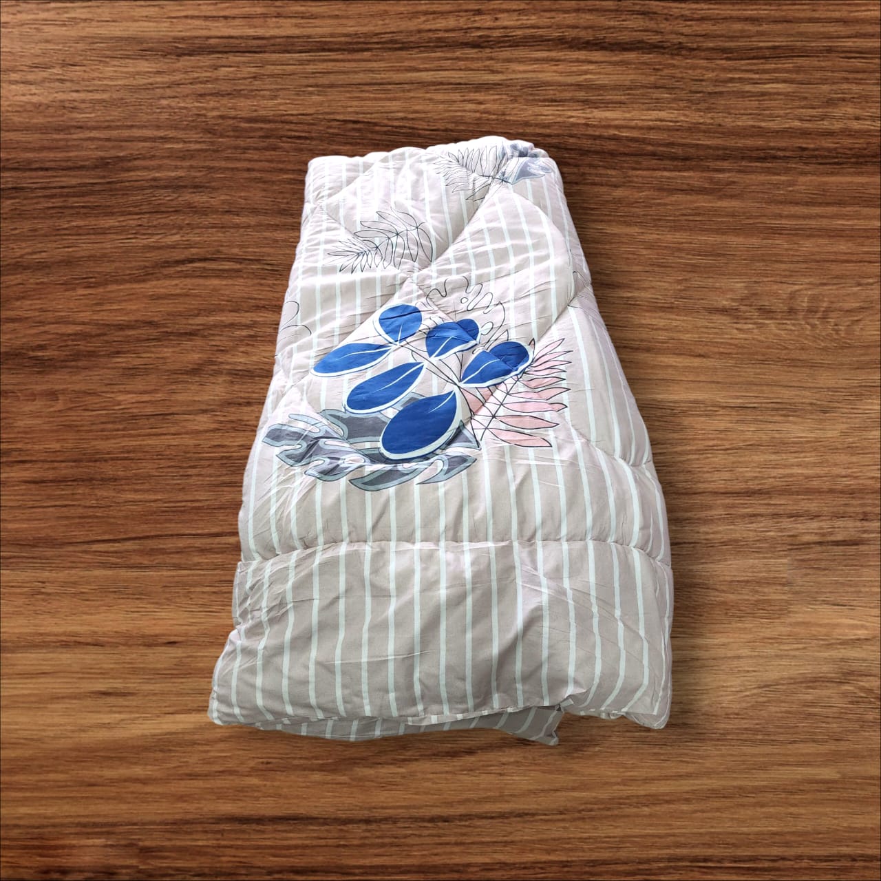 PRICE OFFER 🥳🥳‼️‼️** 🥑ONLY ON KILIMALL🥑 Single  Size [ 5 X 6 ft] Brand new Stylish and Luxurious Exclusive 🧊 Unbinded duvet flowered ...Designed With Durability and Functionality✨👌