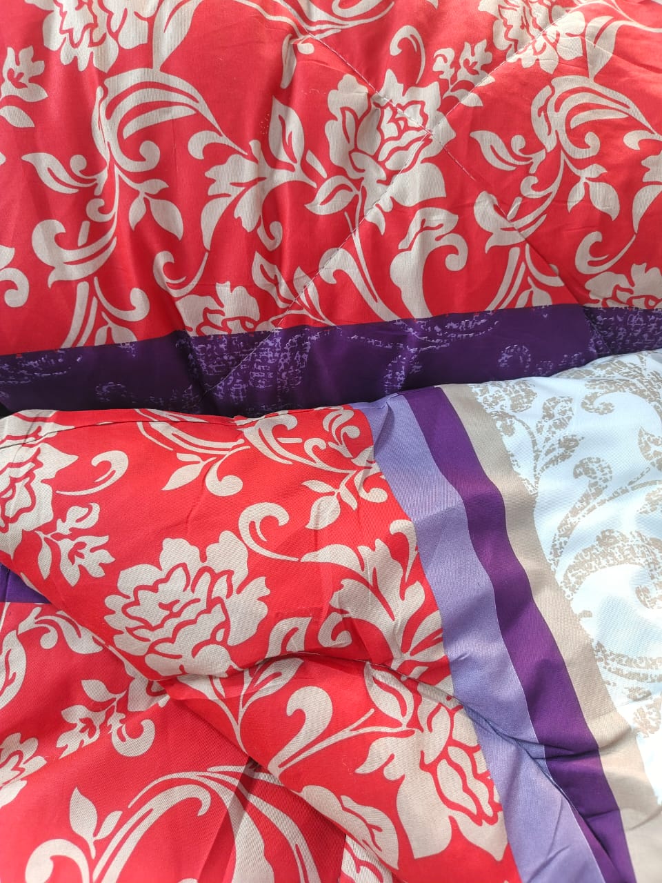 🥑**KILIMALL BEST PRICES ONLY **🥑 4Pcs Size [ 5 X 6fts ] Brand new Stylish and Luxurious Exclusive Unbinded duvet ,one sheet & two pillowcases