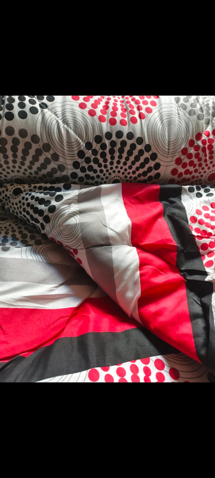 🥑**KILIMALL BEST PRICES ONLY **🥑 4Pcs Size [ 5 X 6fts ] Brand new Stylish and Luxurious Exclusive Unbinded duvet ,one sheet & two pillowcases