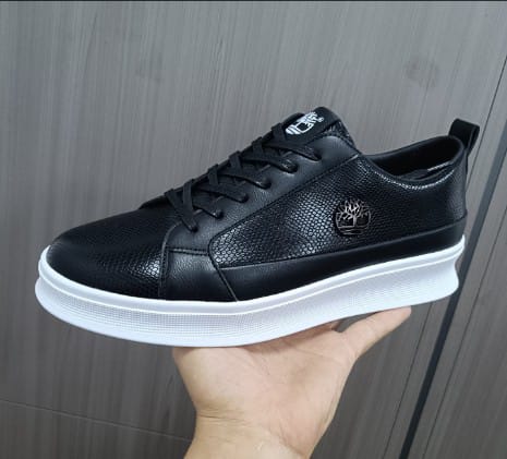 🏷️ UNBEATABLE PRICE! 1 PC Black Timberland Men’s Casual Lace-Up Shoes – Synthetic Leather Upper, Cushioned EVA Insole & Rubber Outsole 🔥