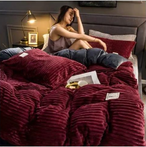 High quality warm Velvet Duvets Size: 6*6/6*7 🪄Duvet with 1pc fleece bedsheet and 2pillowcases 〰Can fit 4*6,5*6,6*6