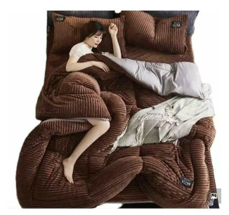 High quality warm Velvet Duvets Size: 6*6/6*7 🪄Duvet with 1pc fleece bedsheet and 2pillowcases 〰Can fit 4*6,5*6,6*6
