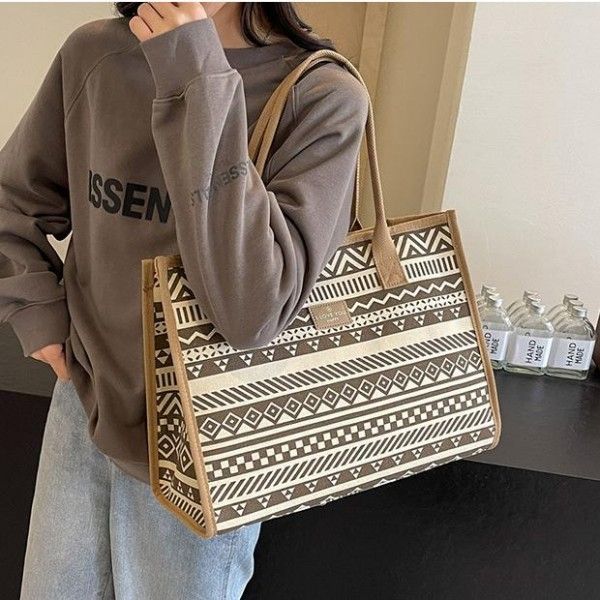 Women's Large Capacity Canvas Daily With Simple Fashion Shoulder Handbag Shoulder Bags