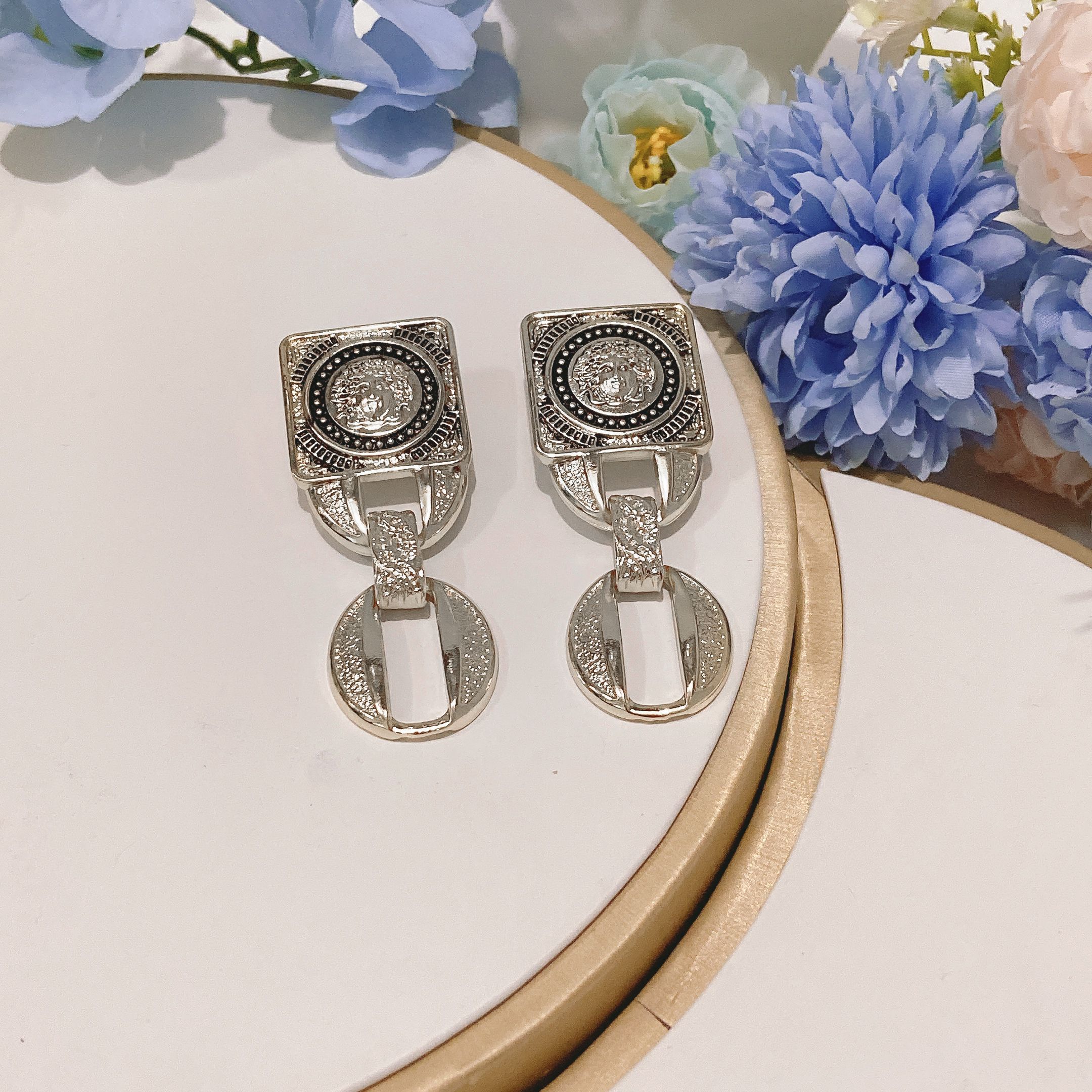 Women's necklace jewelry set simple and fashionable rhinestone pendant open bracelet adjustable for daily wear jewelry holiday gift jewelry 2-piece set necklace earring set