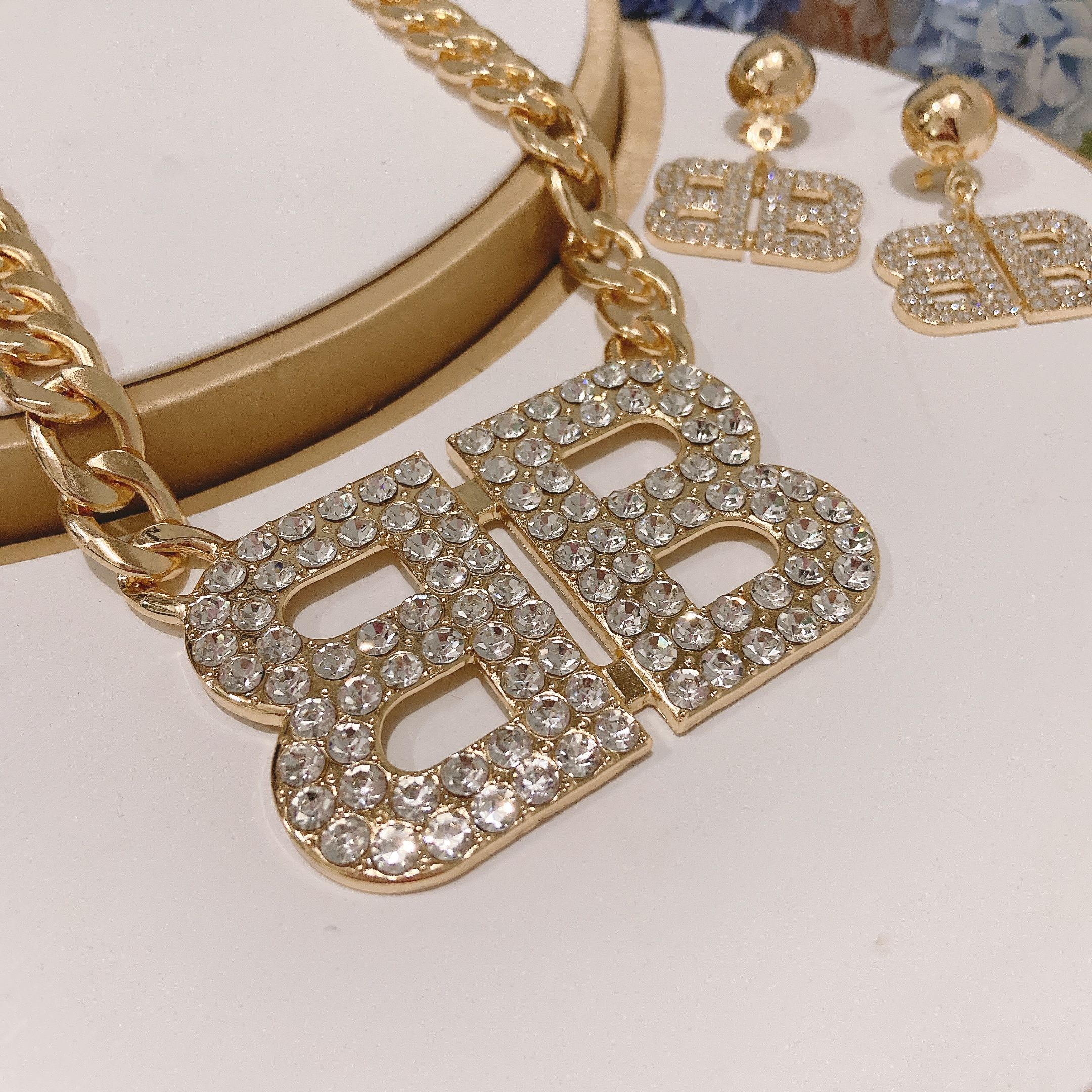 Women's Jewelry Earring Necklace Set Fashion Italian Gold Plated Diamond Letter Design Wedding Necklace 2-piece Set Latest Gold Plated Jewelry Set Party and Birthday Gifts