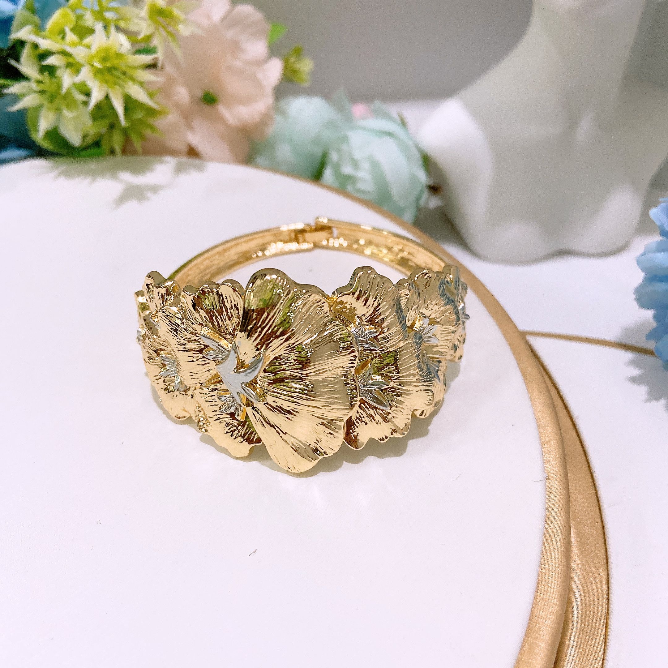 Necklace Pendant Earrings Bracelet Wedding Ring Women's Jewelry Fashion  Set Necklace Four Piece Set yulaili Jewelry