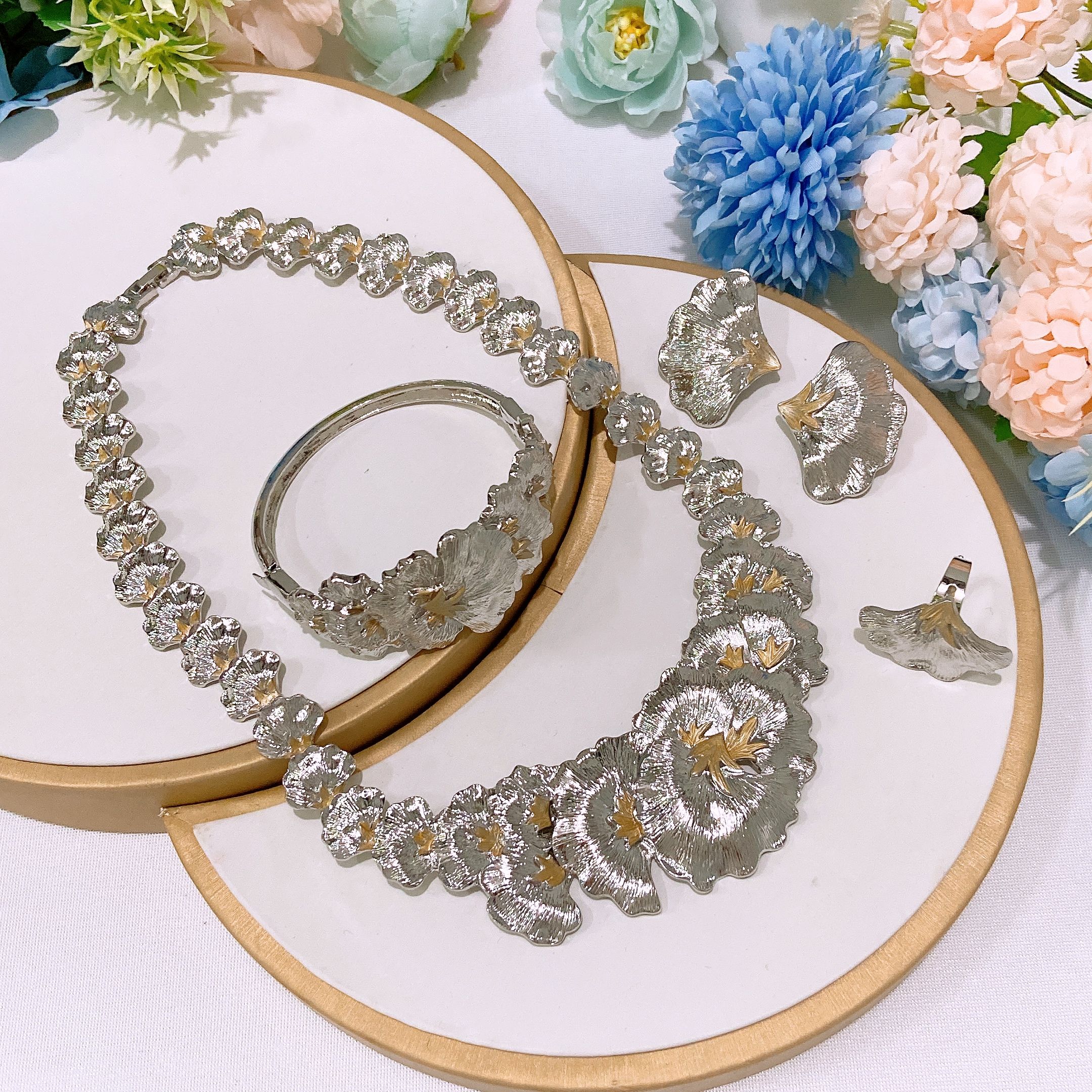 Necklace Pendant Earrings Bracelet Wedding Ring Women's Jewelry Fashion  Set Necklace Four Piece Set yulaili Jewelry
