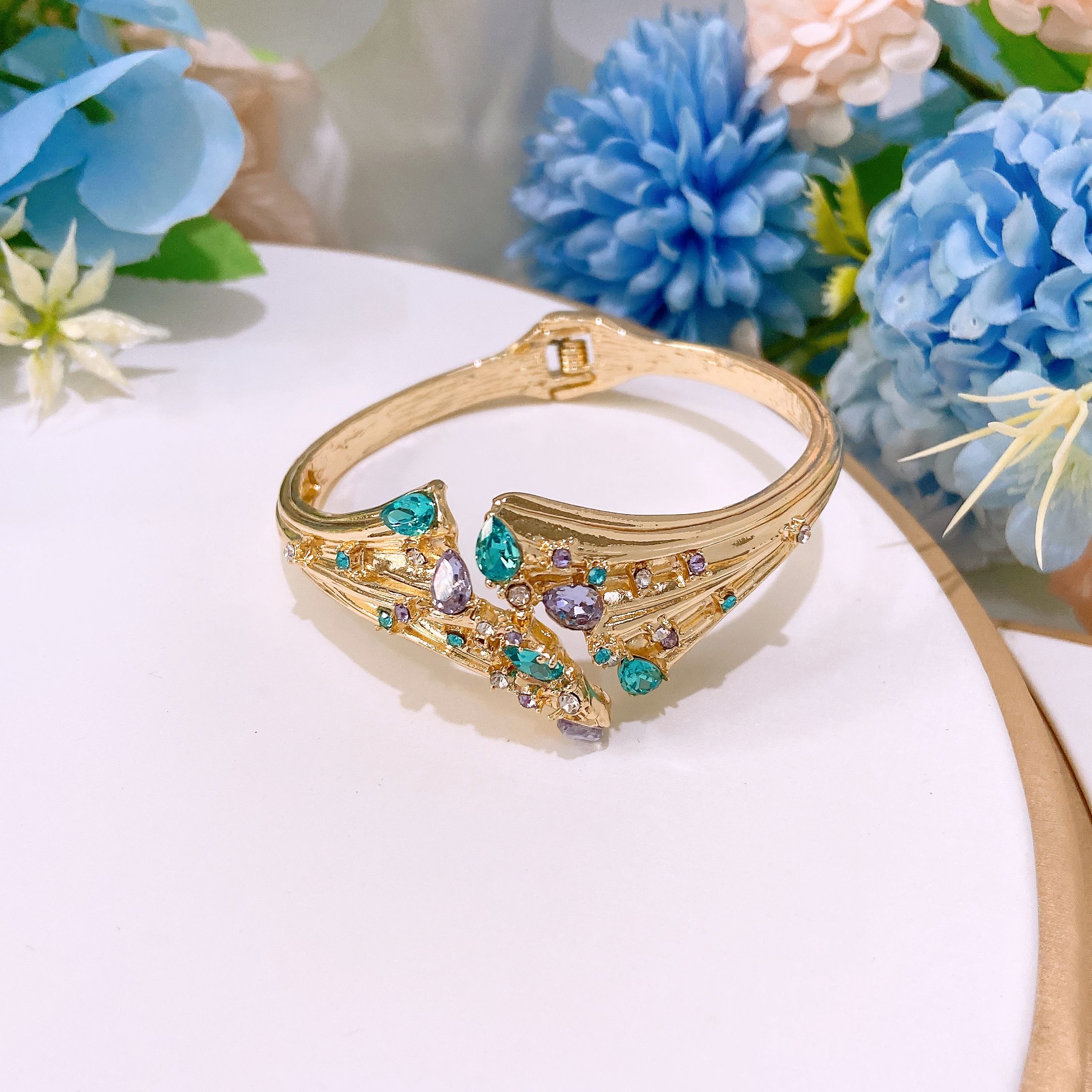 Jewelry set, necklace pendant, earring, ring, bracelet, women's jewelry fashion four piece set, jewelry set, wedding colored diamond decoration, party necklace