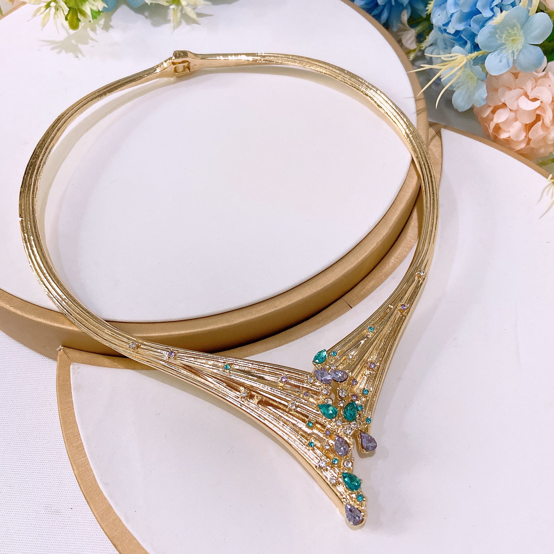 Jewelry set, necklace pendant, earring, ring, bracelet, women's jewelry fashion four piece set, jewelry set, wedding colored diamond decoration, party necklace