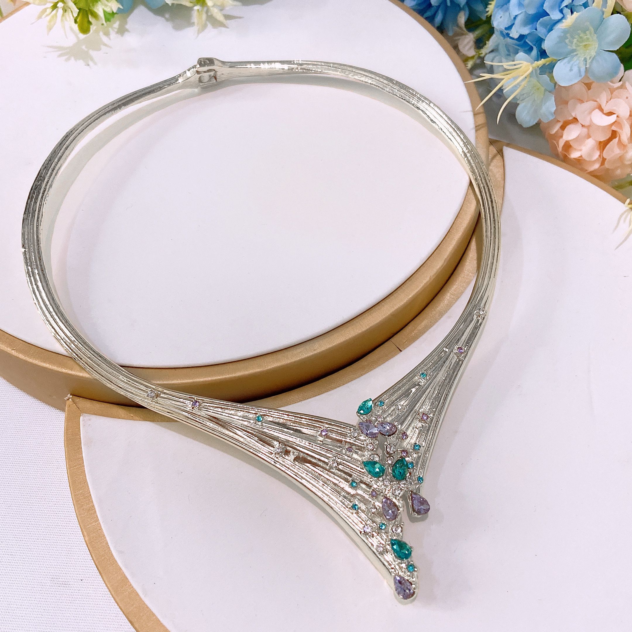 Jewelry set, necklace pendant, earring, ring, bracelet, women's jewelry fashion four piece set, jewelry set, wedding colored diamond decoration, party necklace