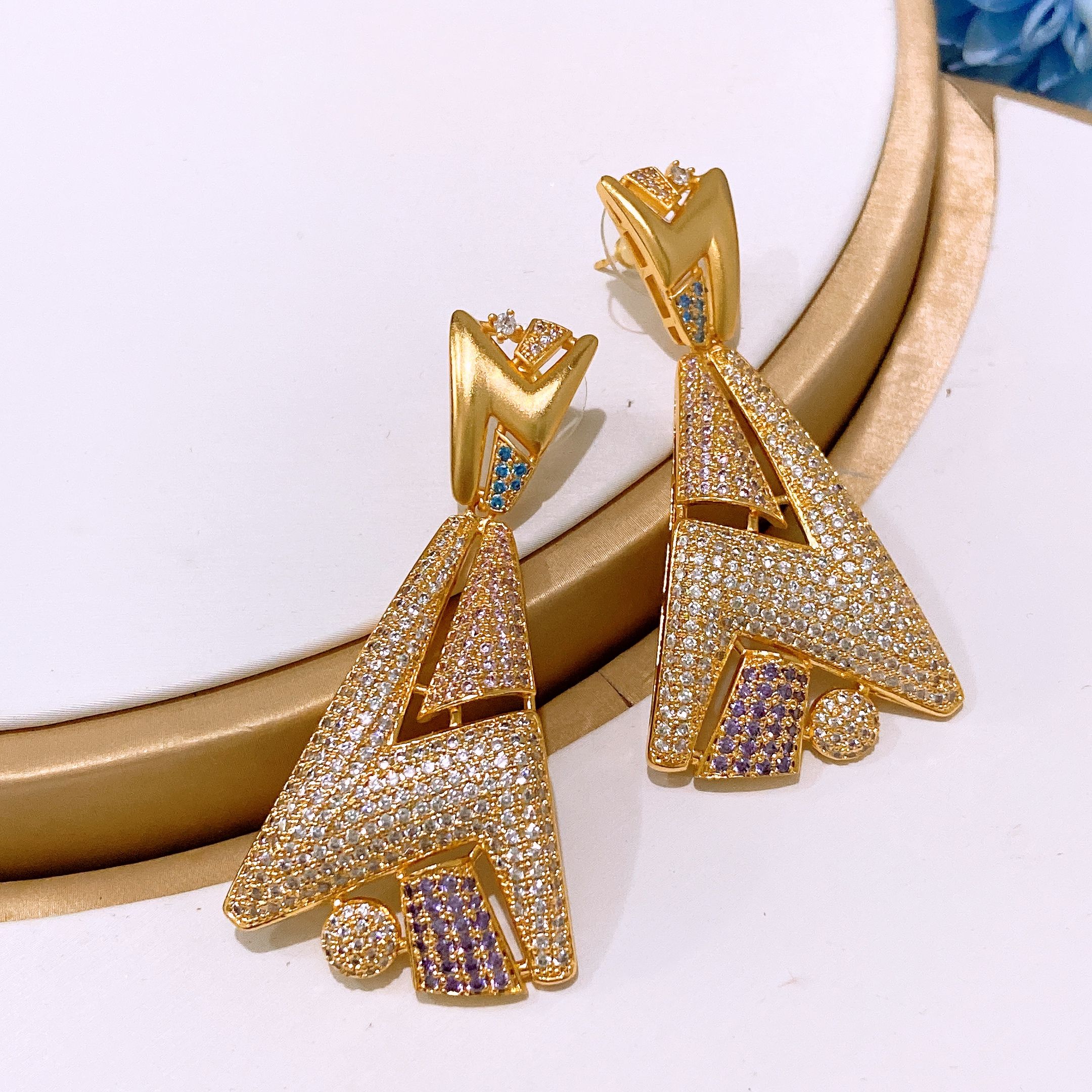 Dubai Jewelry New Diamond Luxury African Jewelry Set, Full Diamond High End Necklace Earrings Rings Bracelets Suitable for Women's Wedding Parties Zircon Crystal Dubai Bridal Necklace Gifts