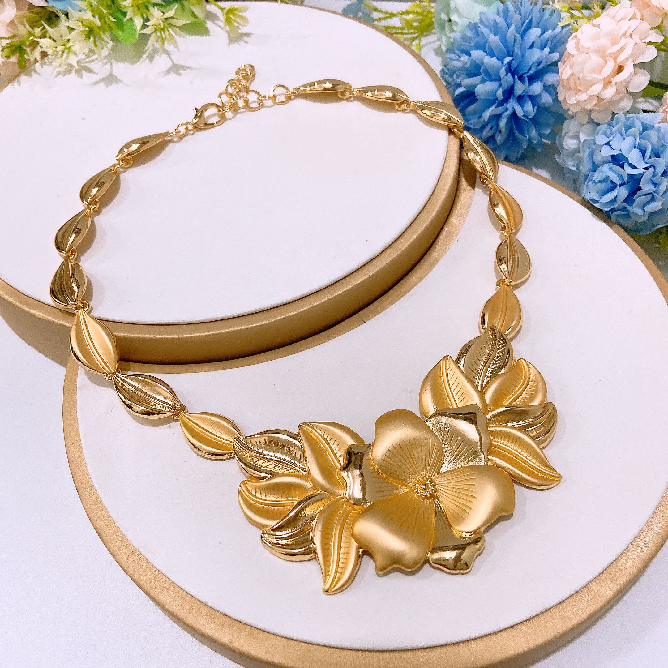 Women's Necklace Jewelry Set Simple Fashion Rhinestone Pendant Open Bracelet Adjustable Ring Daily Wear Jewelry Holiday Gift Jewelry 5 Piece Set Necklace Earring Ring Bracelet
