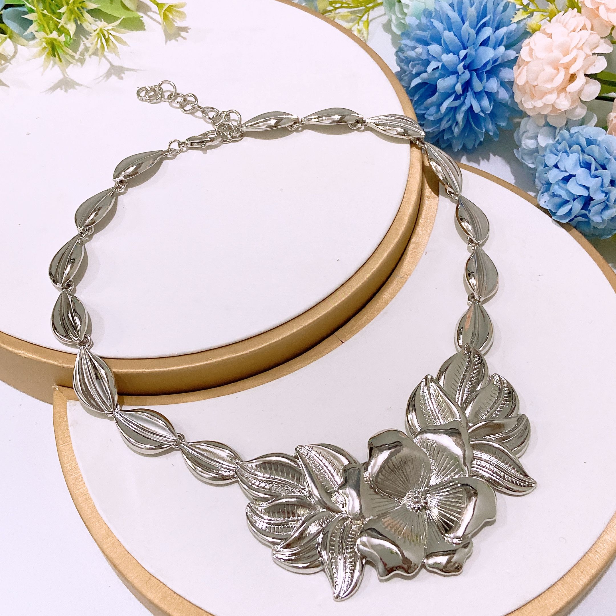 Women's Necklace Jewelry Set Simple Fashion Rhinestone Pendant Open Bracelet Adjustable Ring Daily Wear Jewelry Holiday Gift Jewelry 5 Piece Set Necklace Earring Ring Bracelet