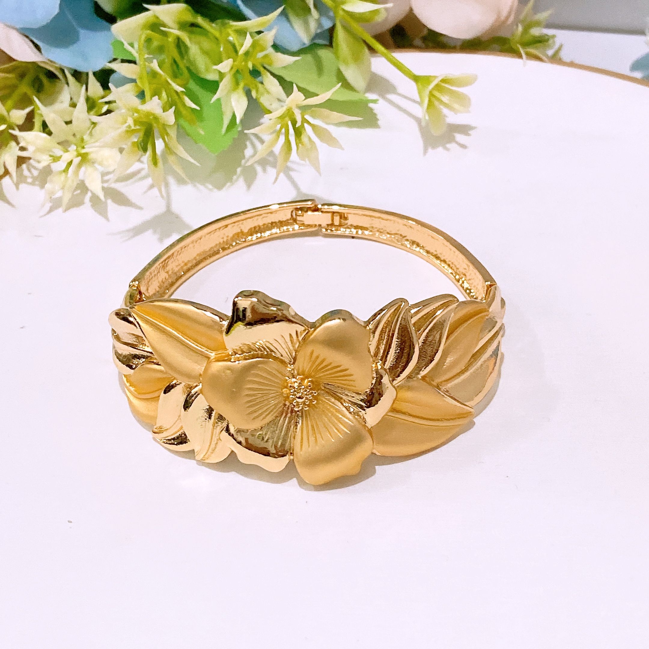 Women's Necklace Jewelry Set Simple Fashion Rhinestone Pendant Open Bracelet Adjustable Ring Daily Wear Jewelry Holiday Gift Jewelry 5 Piece Set Necklace Earring Ring Bracelet