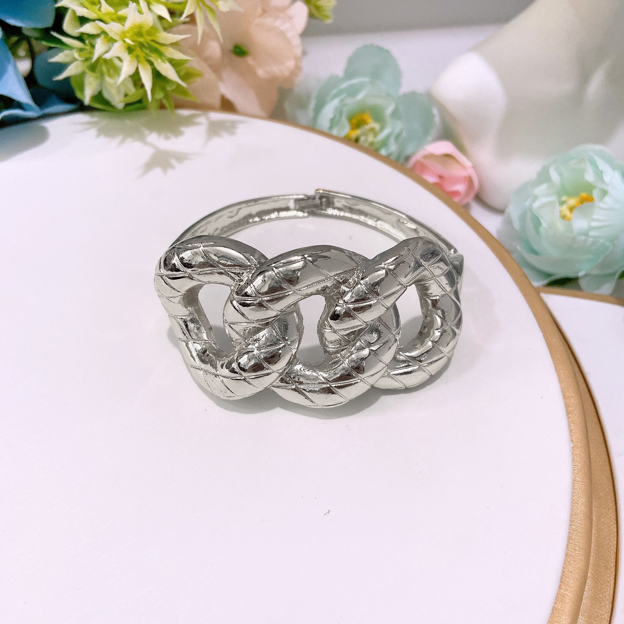 Fashion Jewelry 4-piece Jewelry Set Pendant Open Bracelet Adjustable Ring Daily Wear Jewelry Holiday Gift Jewelry 4-piece Set Necklace Earrings Bracelet Dubai Women's Jewelry