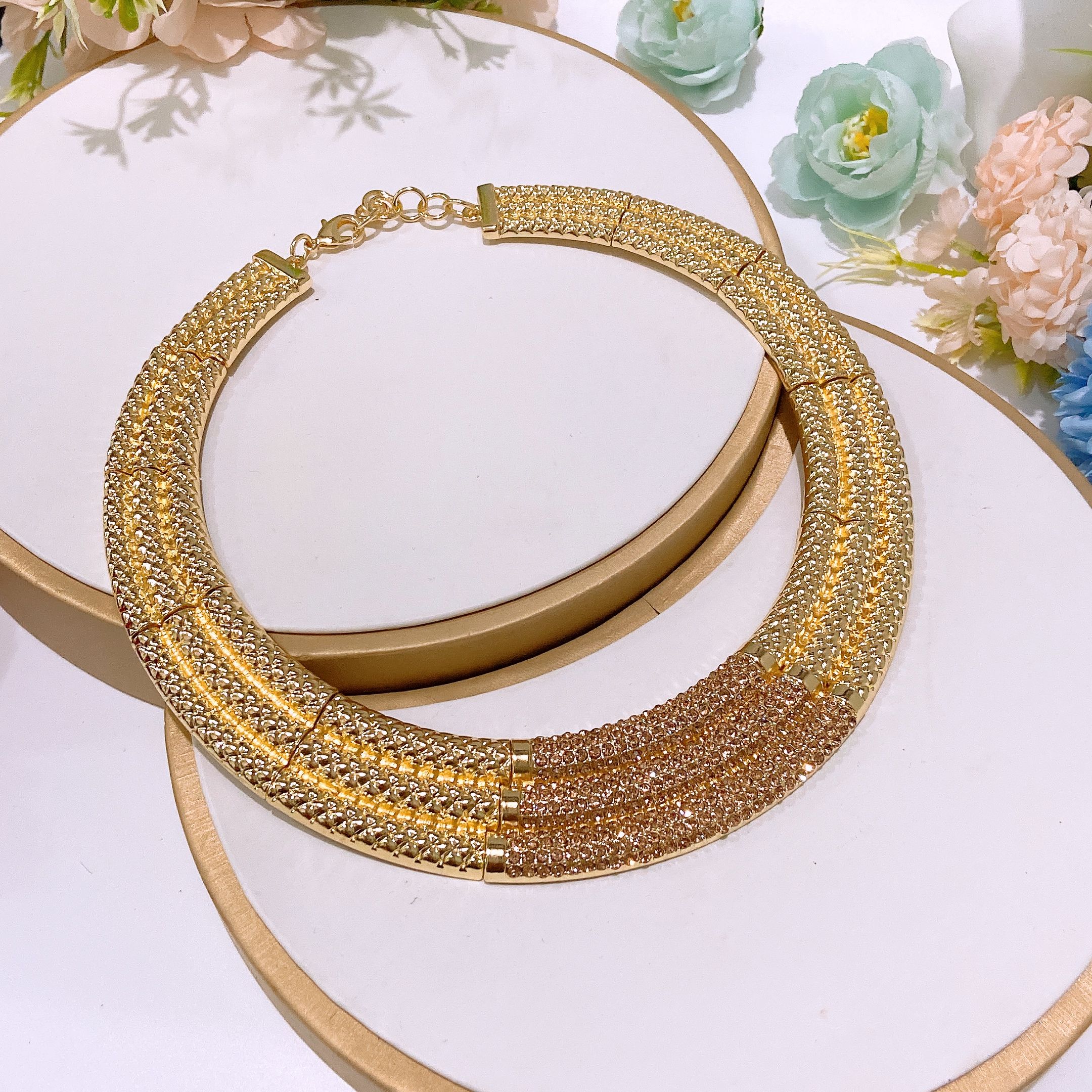 Fashion Jewelry 4-piece Jewelry Set Pendant Open Bracelet Adjustable Ring Daily Wear Jewelry Holiday Gift Jewelry 4-piece Set Necklace Earrings Bracelet Dubai Women's Jewelry
