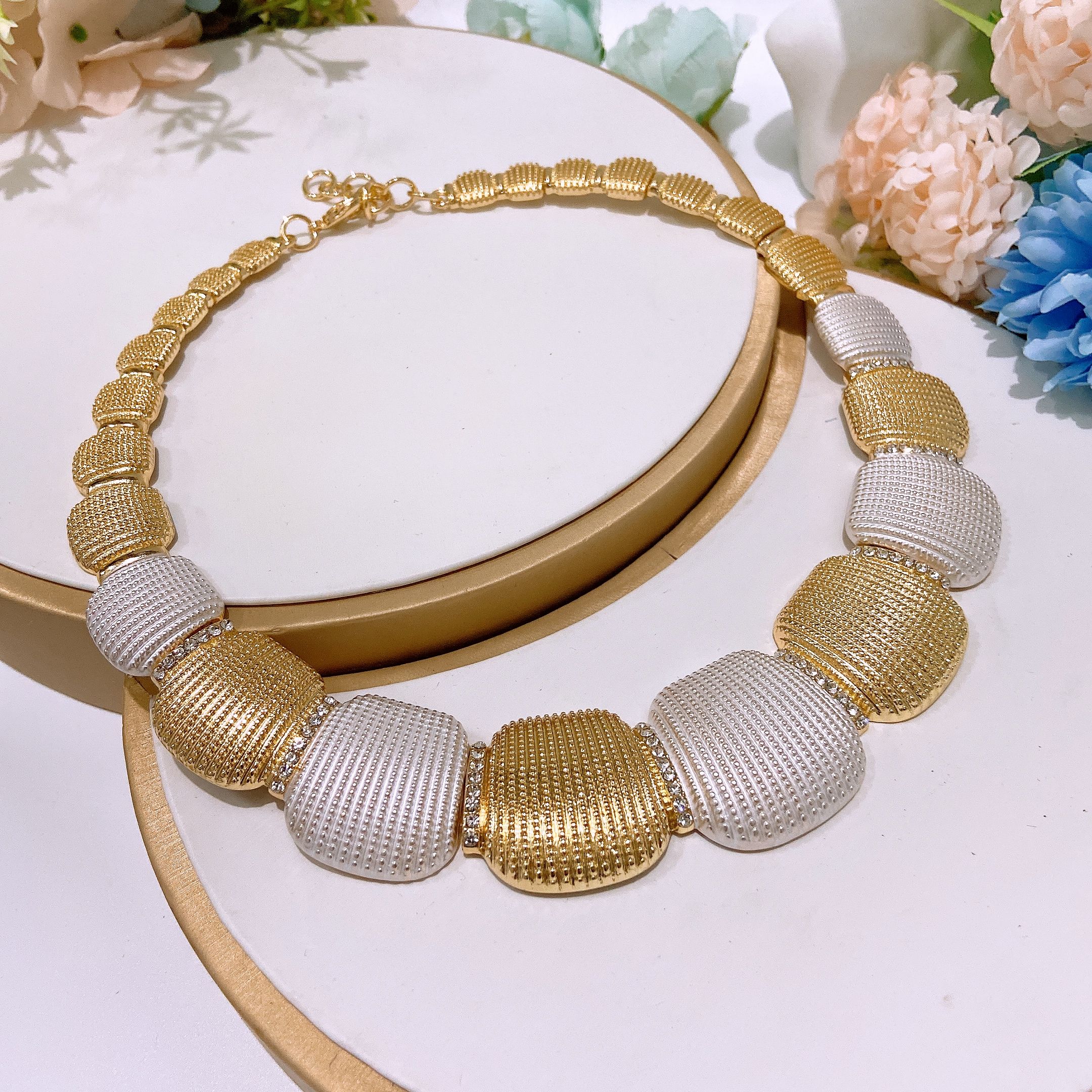 Fashion Jewelry 4-piece Jewelry Set Pendant Open Bracelet Adjustable Ring Daily Wear Jewelry Holiday Gift Jewelry 4-piece Set Necklace Earrings Bracelet Dubai Women's Jewelry