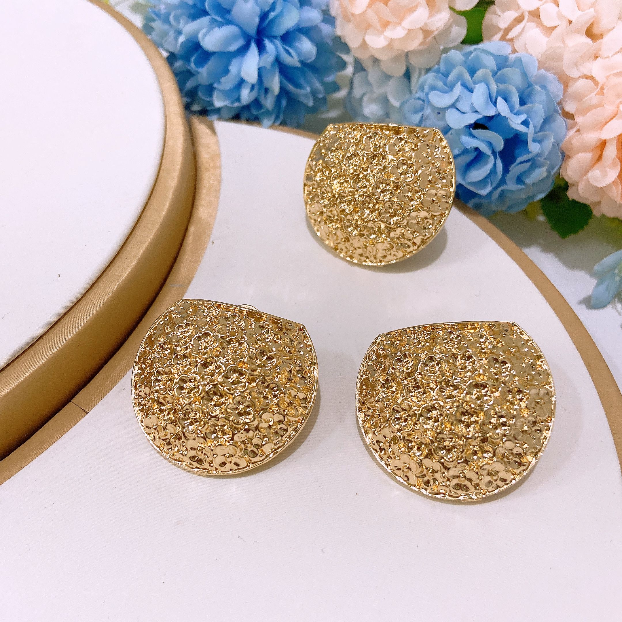 Fashion Jewelry 4-piece Set Jewelry Pendant Open Bracelet Adjustable Ring Daily Wearing Necklace Small Flower Design Holiday Gift Jewelry 4-piece Set Necklace Earrings Bracelet Dubai Women's Jewelry