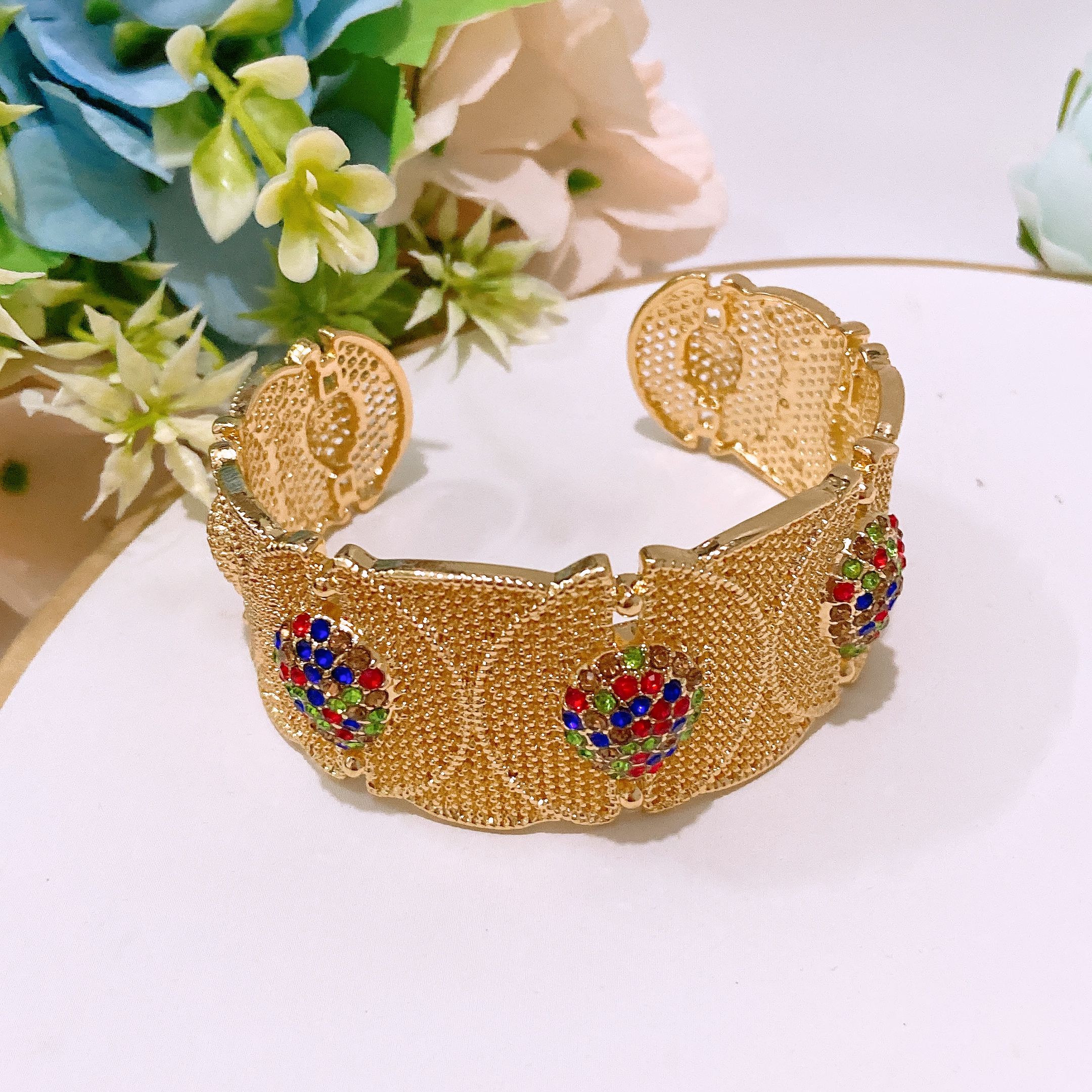 Fashion Jewelry 4-piece Set Jewelry Pendant Open Bracelet Adjustable Ring Daily Wear Jewelry Colored Diamond Necklace Holiday Gift Jewelry 4-piece Set Necklace Earrings Bracelet Dubai Women's Jewelry