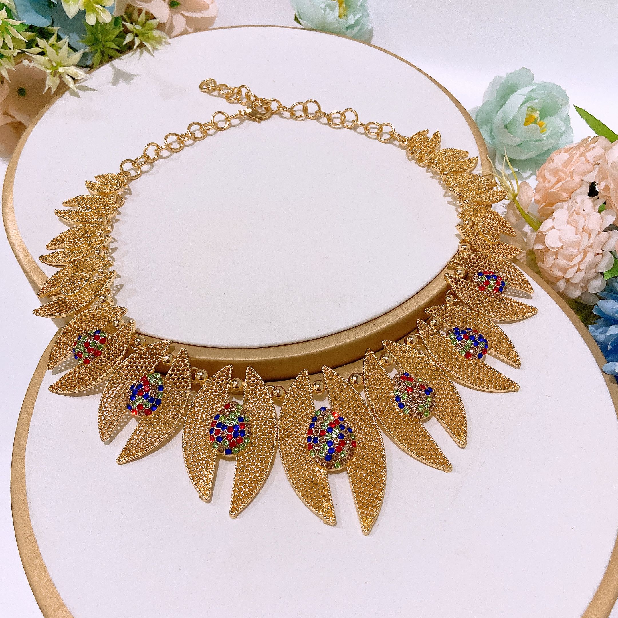 Fashion Jewelry 4-piece Set Jewelry Pendant Open Bracelet Adjustable Ring Daily Wear Jewelry Colored Diamond Necklace Holiday Gift Jewelry 4-piece Set Necklace Earrings Bracelet Dubai Women's Jewelry