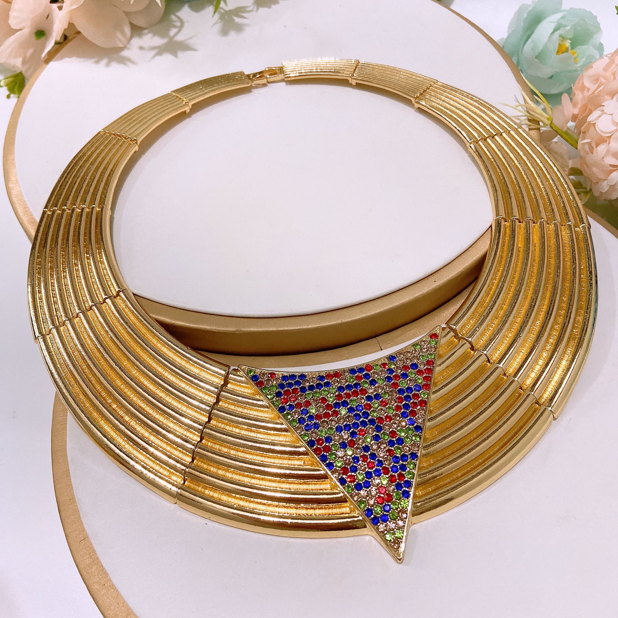 Fashion Jewelry 4-piece Set Jewelry Pendant Open Bracelet Adjustable Ring Daily Wear Jewelry Colored Diamond Necklace Holiday Gift Jewelry 4-piece Set Necklace Earrings Bracelet Dubai Women's Jewelry