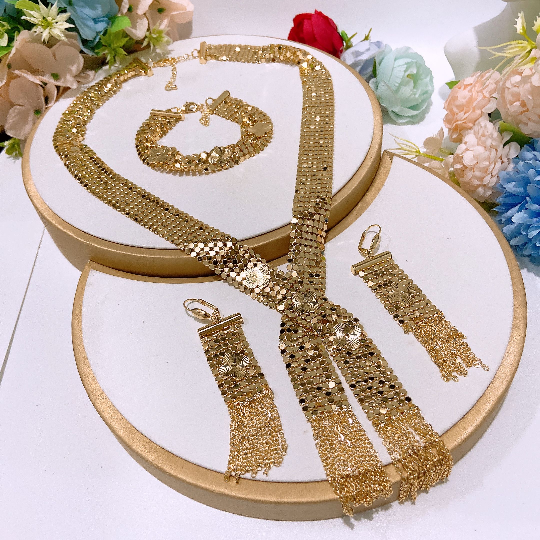 New 4-piece jewelry set, women's jewelry pendant bracelet earrings, adjustable rings for daily wear, women's party luxury jewelry set, Dubai women's wedding design pendant earring set