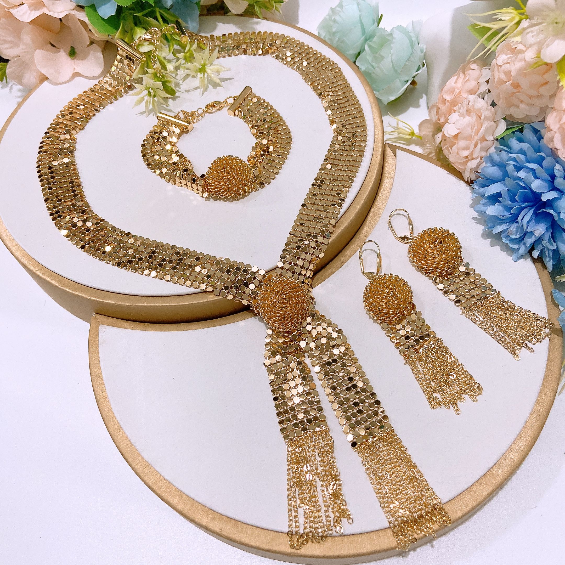 New 4-piece jewelry set, women's jewelry pendant bracelet earrings, adjustable rings for daily wear, women's party luxury jewelry set, Dubai women's wedding design pendant earring set