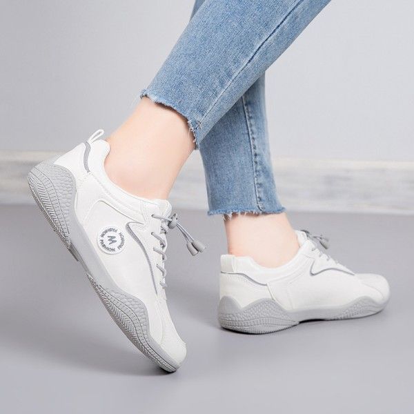 Fashion Small White Shoes Anti-Slip Wear Light Soft Sole Casual Shoes For Women Sneakers