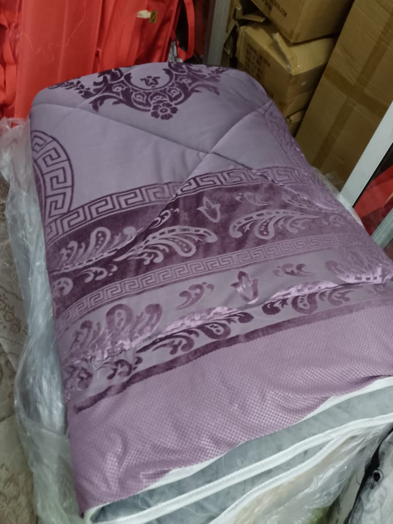 SPEACIAL LIMITED OFFER ONLY AT KILIMALL!!!  [ 6 x 7 ] New Arrival Brand New Comfortable Silk Duvets, Comes with (1 bedsheet & 2 pillowcases )