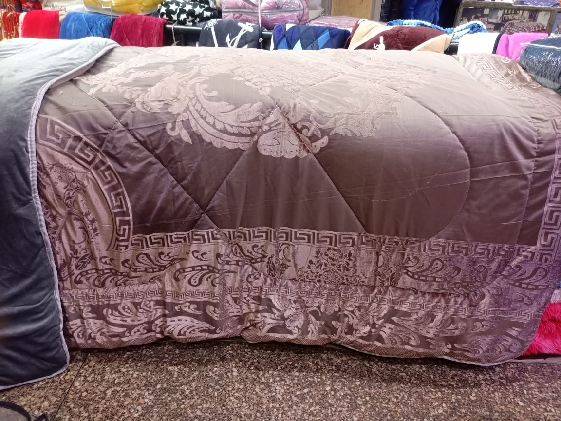 SPEACIAL LIMITED OFFER ONLY AT KILIMALL!!!  [ 6 x 7 ] New Arrival Brand New Comfortable Silk Duvets, Comes with (1 bedsheet & 2 pillowcases )