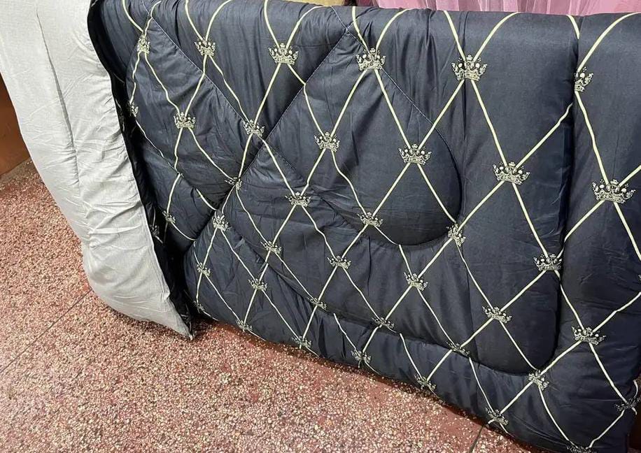 [ GRAB IT AT LOW PRICE+ ADDED OFFERS 🤩✨ !!!] 4Pcs Size [ 6X7] Brand new Stylish and Luxurious  Binded duvet ✨1 pc duvet ✨1pc  bedsheet ✨2pcs  pillow cases.Designed With Durability and Functionality👌