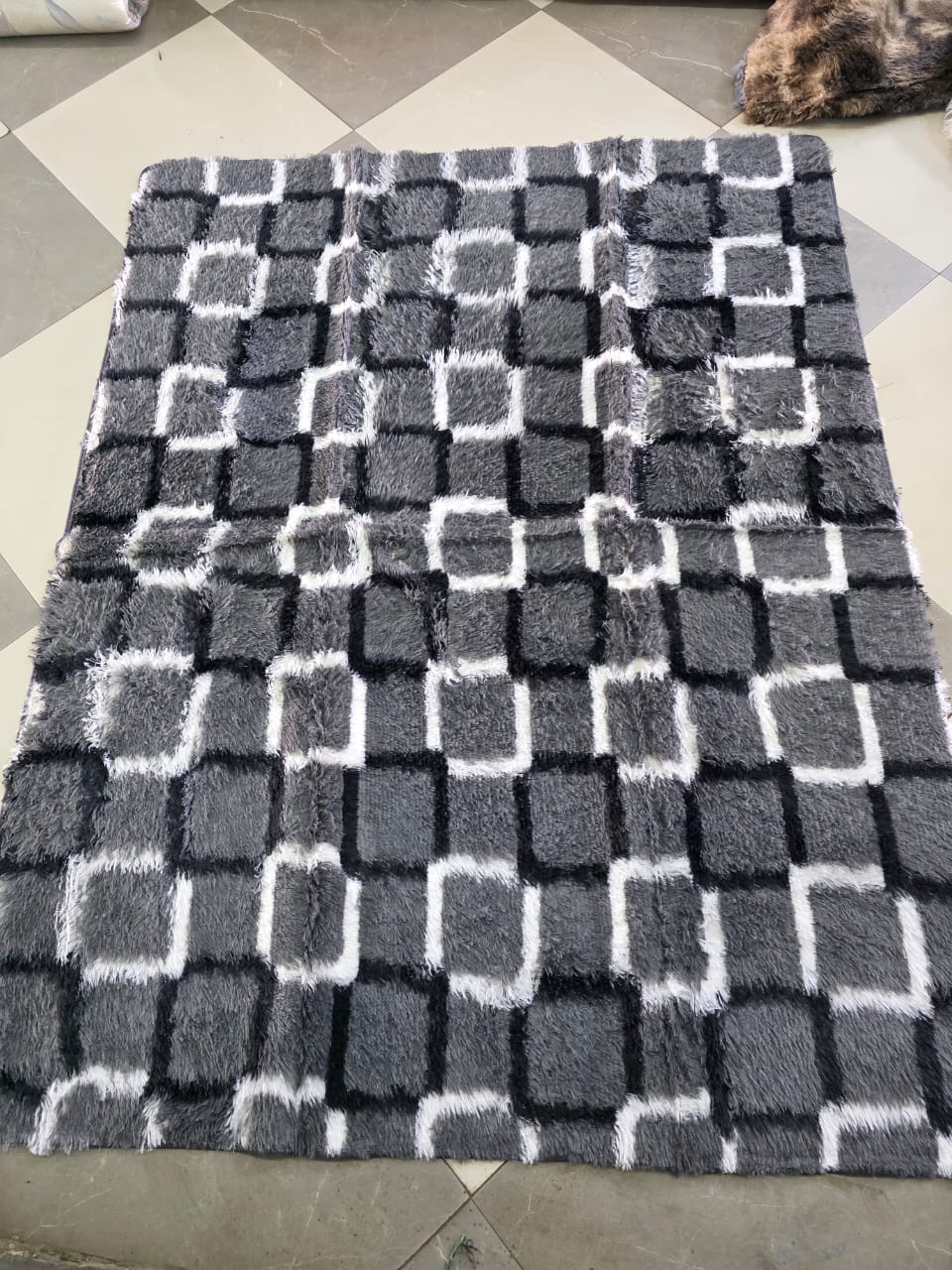 🔴 LAST CHANCE OFFER 🔴 - Fluffy Carpet 5x8 – Soft, Cozy & Stylish Area Rug at Affordable Price