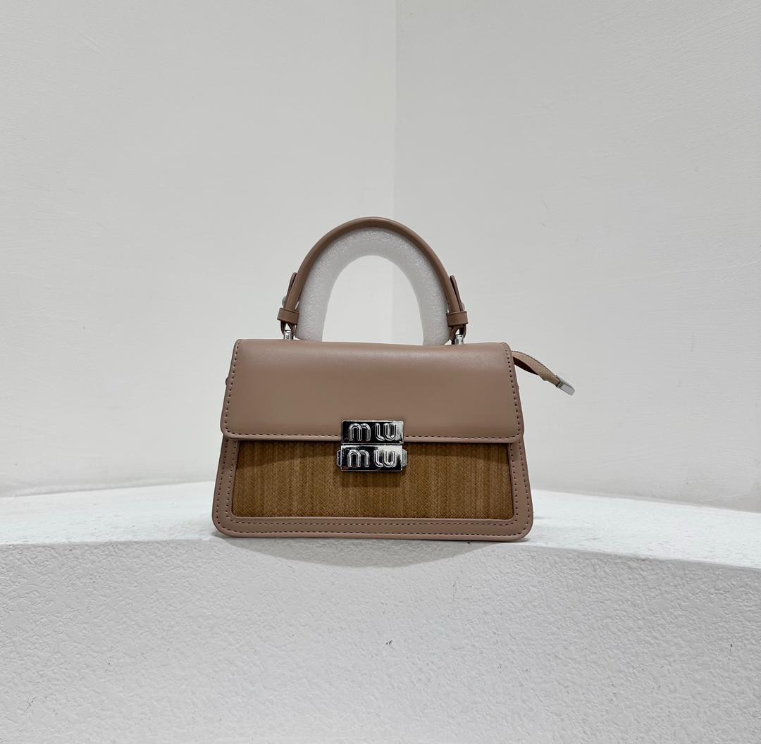 🔔 ALERT OFFER 🔔 – A 1 pc Stylish Women’s Leather Handbag, Large Round Fashion Bag, Casual & Formal, Travel & Party Ready