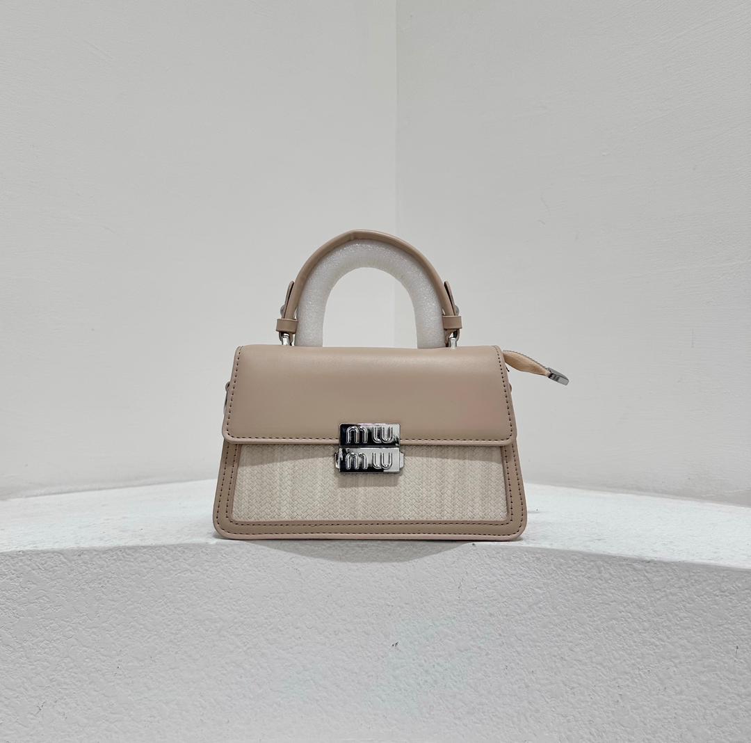 🔔 ALERT OFFER 🔔 – A 1 pc Stylish Women’s Leather Handbag, Large Round Fashion Bag, Casual & Formal, Travel & Party Ready