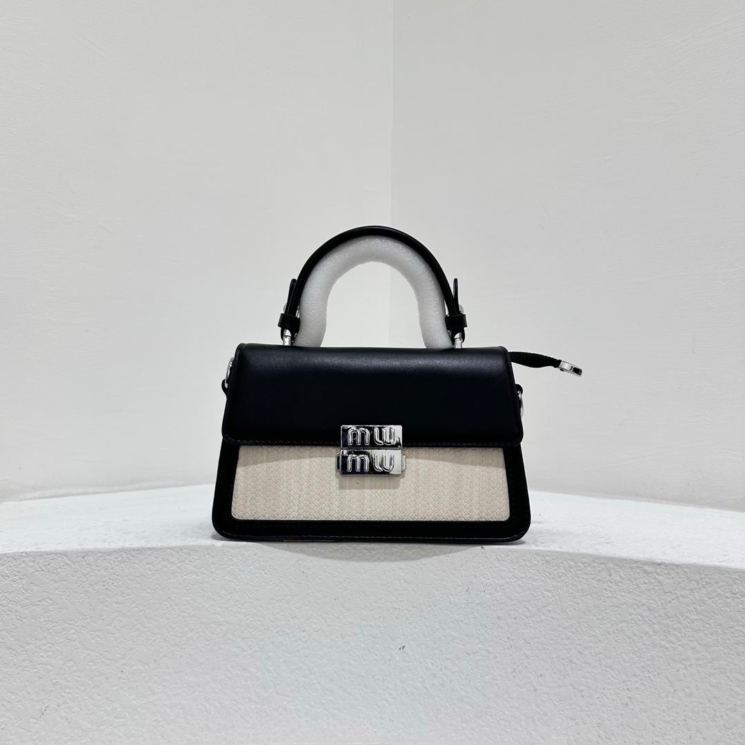 🔔 ALERT OFFER 🔔 – A 1 pc Stylish Women’s Leather Handbag, Large Round Fashion Bag, Casual & Formal, Travel & Party Ready