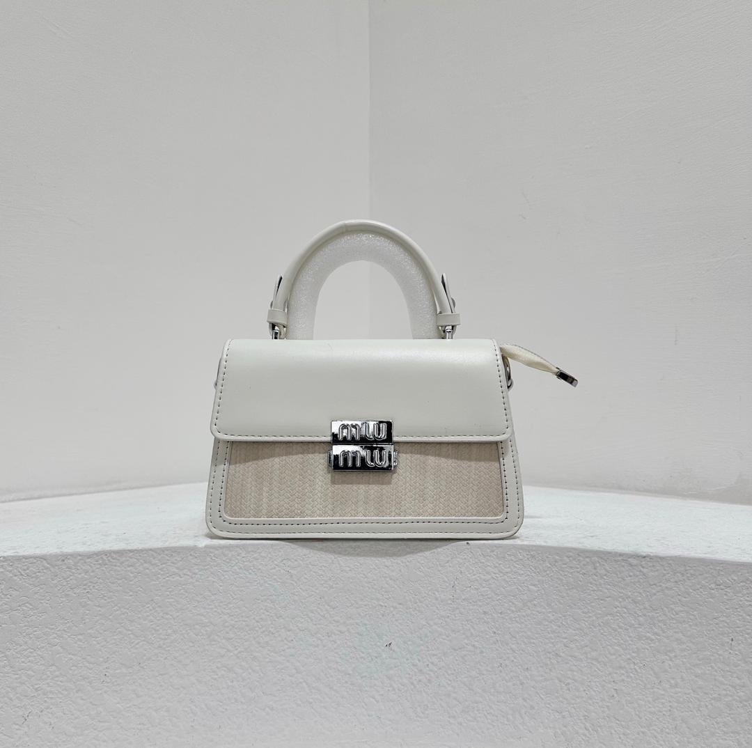 🔔 ALERT OFFER 🔔 – A 1 pc Stylish Women’s Leather Handbag, Large Round Fashion Bag, Casual & Formal, Travel & Party Ready