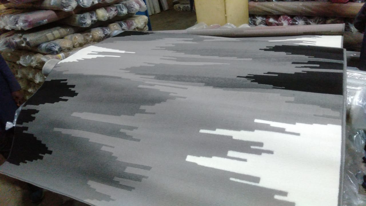 [NEW ARRIVALS !!! ] size 6 x9 fts High quality Normal Carpet