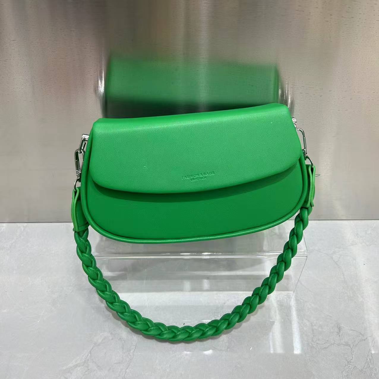 🔴 FINAL OFFER 🔴 !!! ] Single  Classy Affordable Brand New Stylish and Luxurious Elegant Fashionable Ladies Handbags At an Exclusive And Enticing Offer✨👌Desiring To Serve The Best Experience