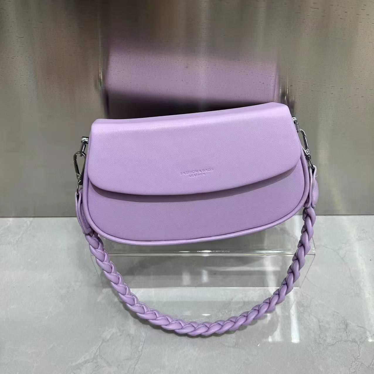 🔴 FINAL OFFER 🔴 !!! ] Single  Classy Affordable Brand New Stylish and Luxurious Elegant Fashionable Ladies Handbags At an Exclusive And Enticing Offer✨👌Desiring To Serve The Best Experience