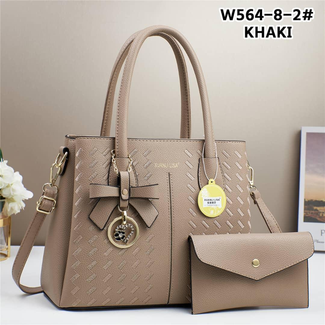 [CLASSY NEW ARRIVALS JUST FOR YOU 🤩🤩✨ !!! ] 2 IN 1 Classy Stylish and Luxurious Ladies Handbag Thats Great For Keeping all Your Necessities Safely Organised While Still Looking Your Absolute Best