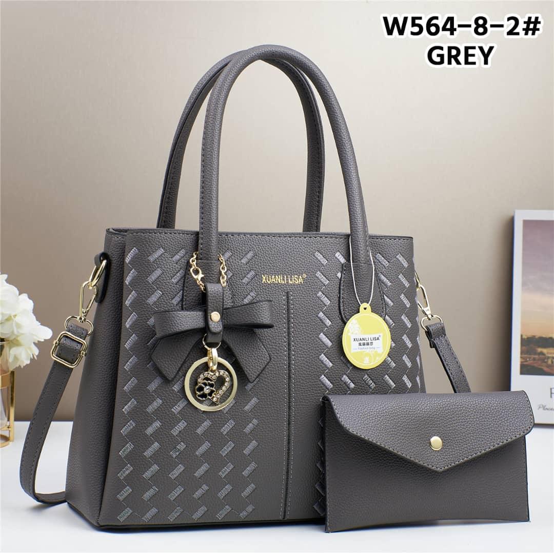 [CLASSY NEW ARRIVALS JUST FOR YOU 🤩🤩✨ !!! ] 2 IN 1 Classy Stylish and Luxurious Ladies Handbag Thats Great For Keeping all Your Necessities Safely Organised While Still Looking Your Absolute Best
