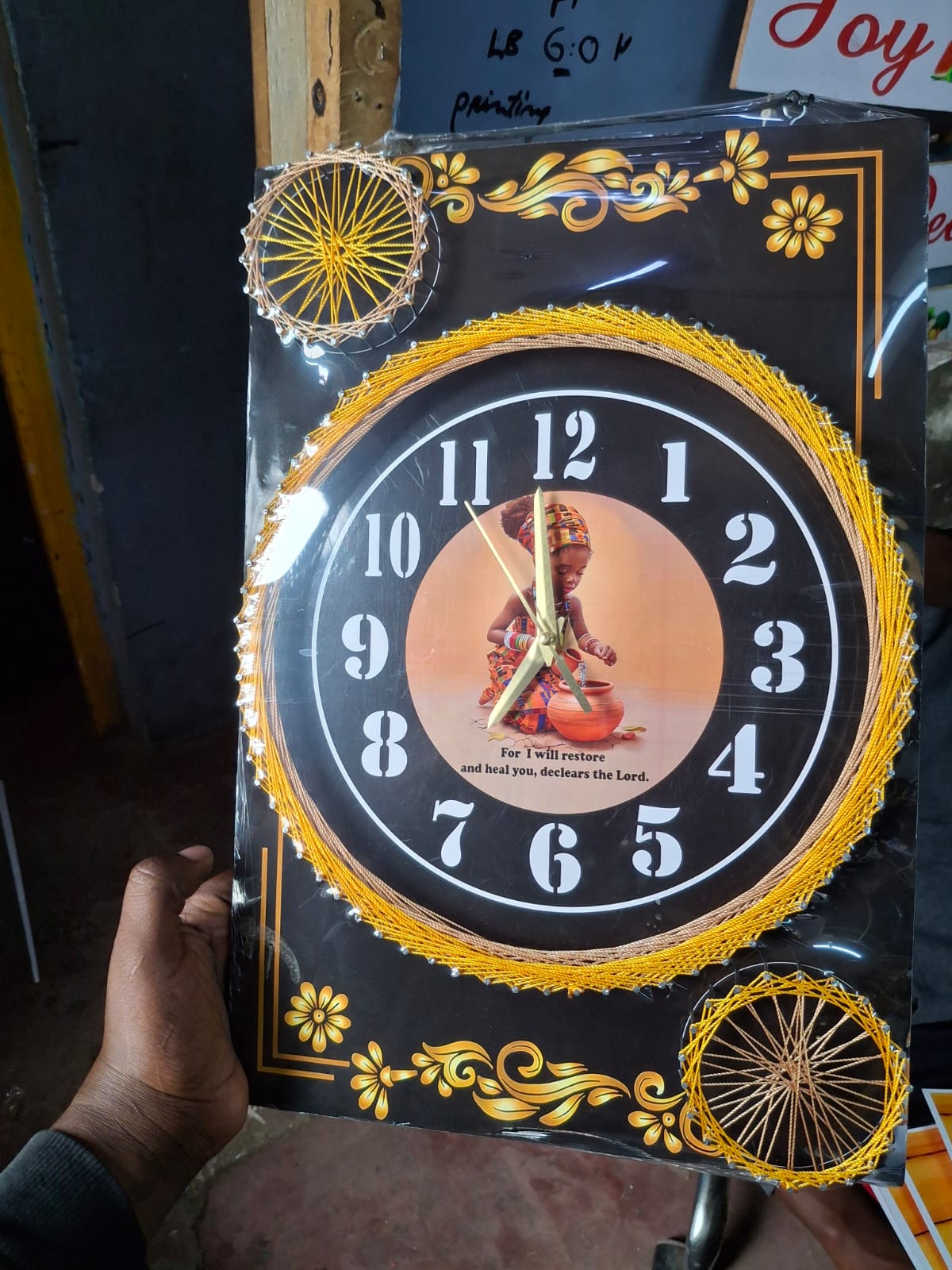 [🔥 KILIMALL SPECIAL OFFERS JUST FOR YOU 🤩🤩✨ !!! ] 2 IN 1 pc Classy Affordable Brand New Stylish and Luxurious New arrival Wall clocks