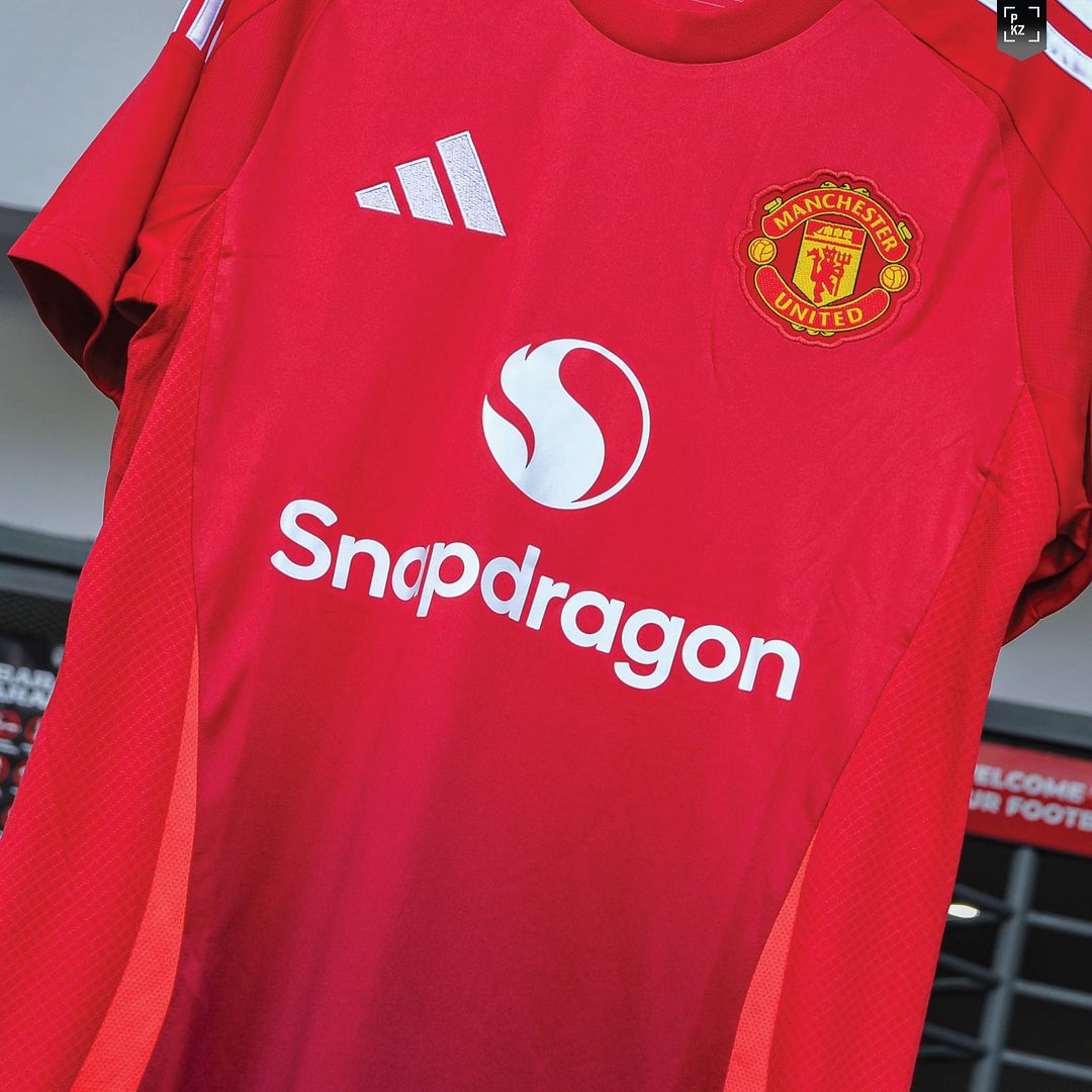 New Man Utd Home Jersey 24/25 New Snapdragon sponsor Authentic jersey