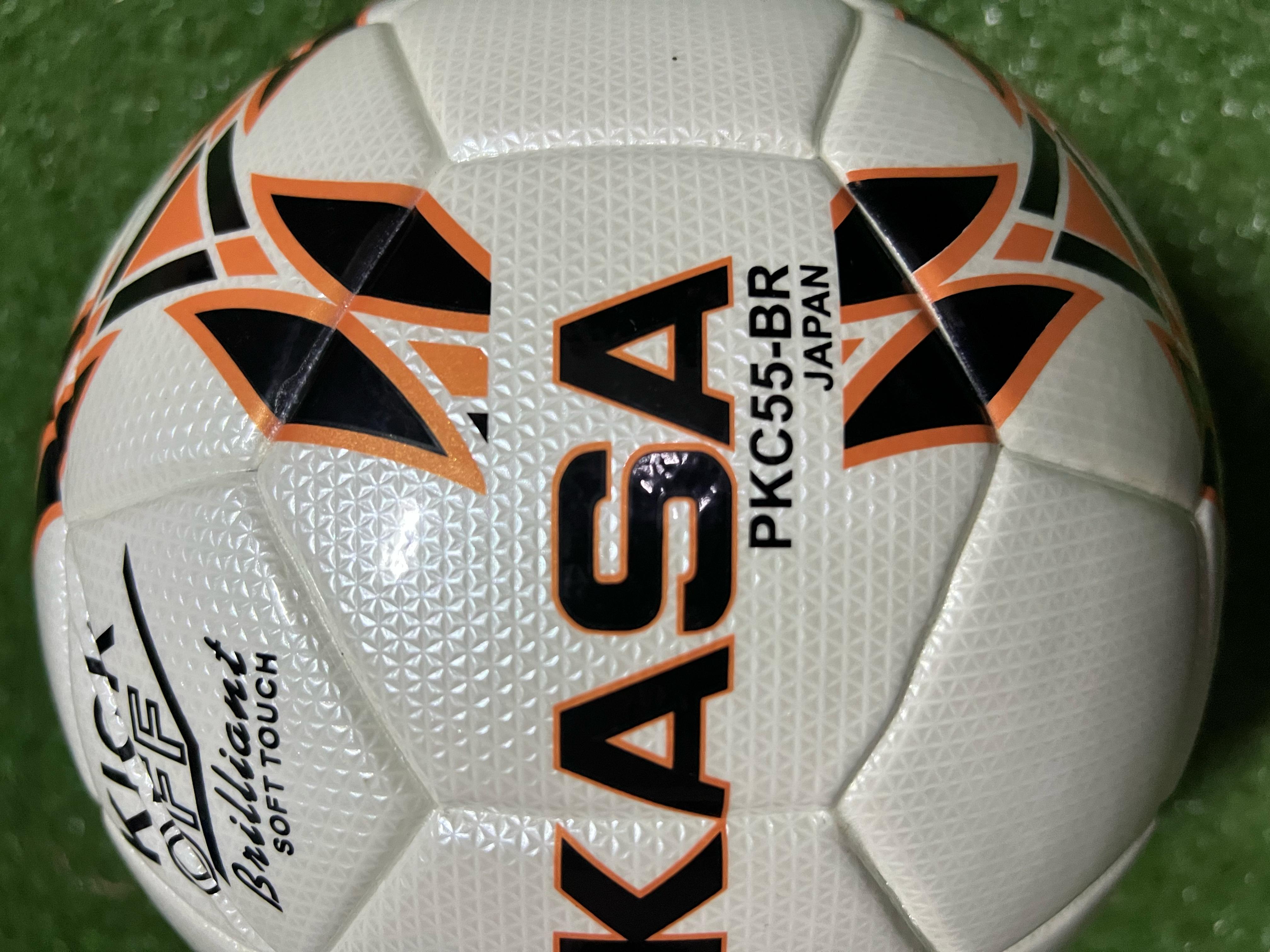 MIKASA FIFA QUALITY PRO Official Match Ball For Football Size 5 PLUS FREE PUMP